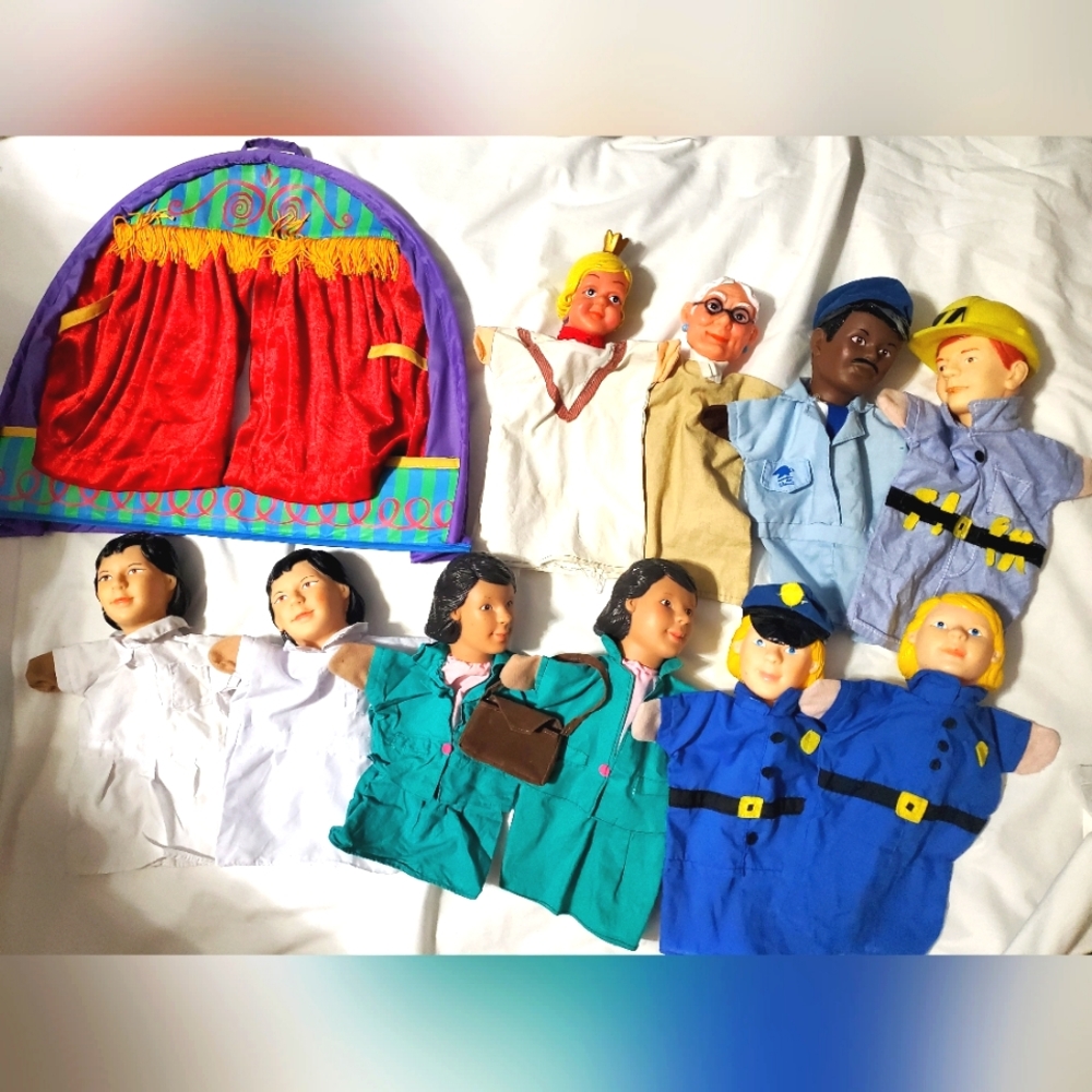 : 11pc Vintage Learning Resources hand puppets and pappa geppetto fabric stage